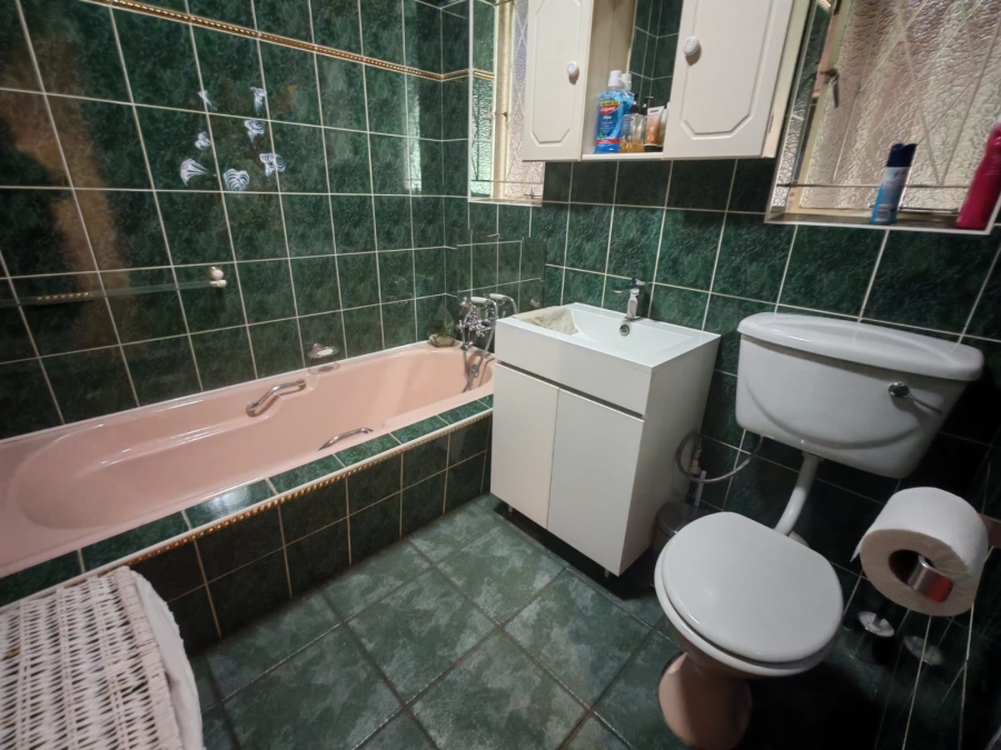 3 Bedroom Property for Sale in Vaalpark Free State